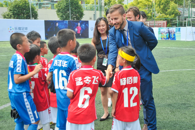 美国国家队球员将在中国参加足球慈善活动